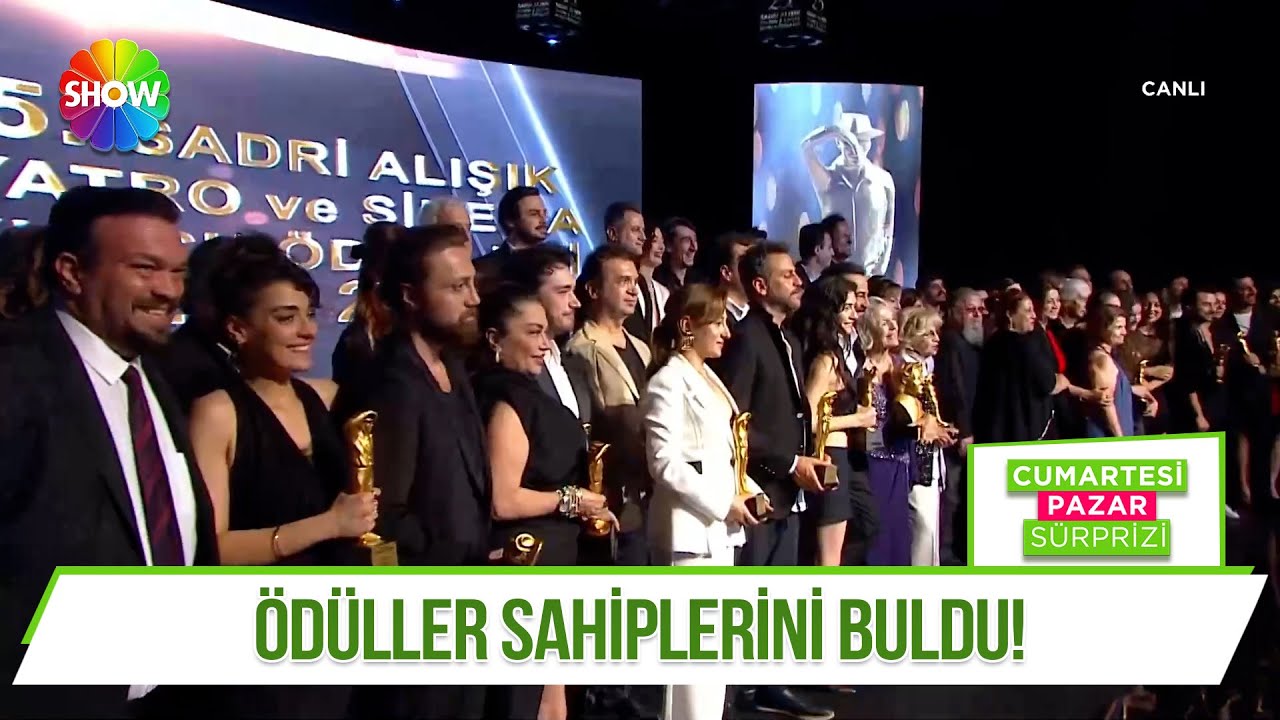 Ünlü isimleri buluşturan ödül töreni!
