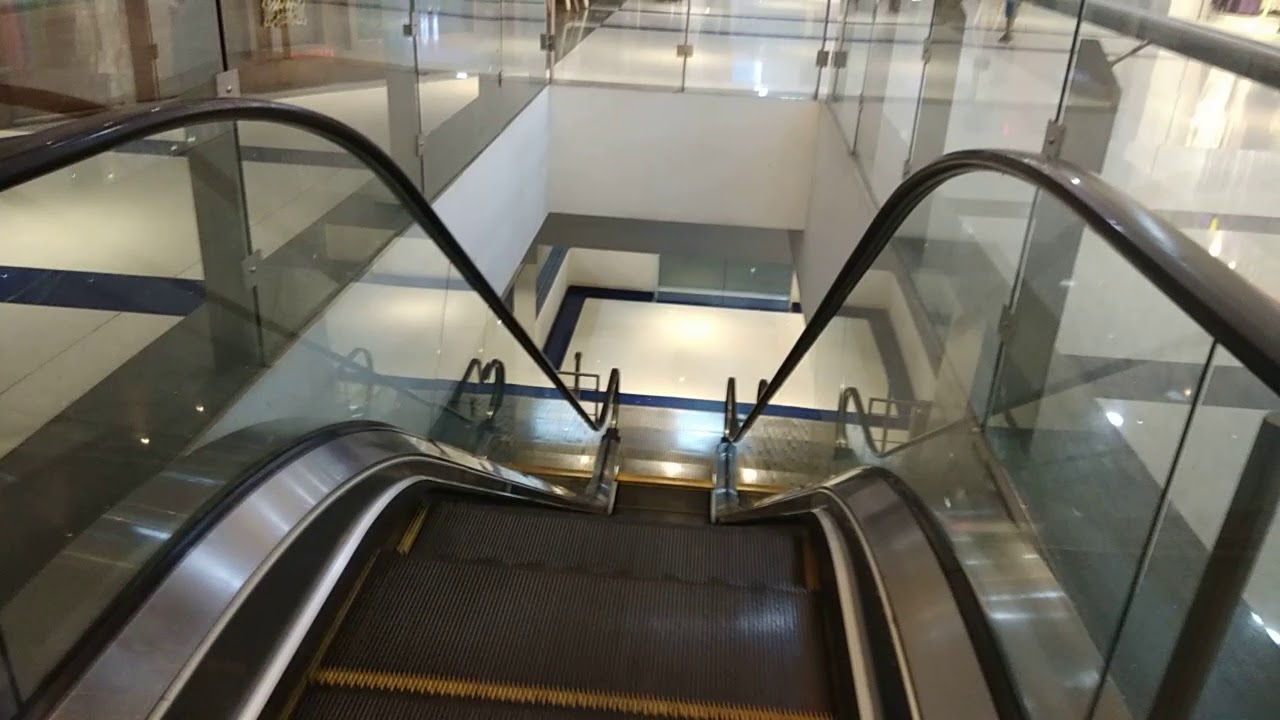 Escalator Emergency Stopping