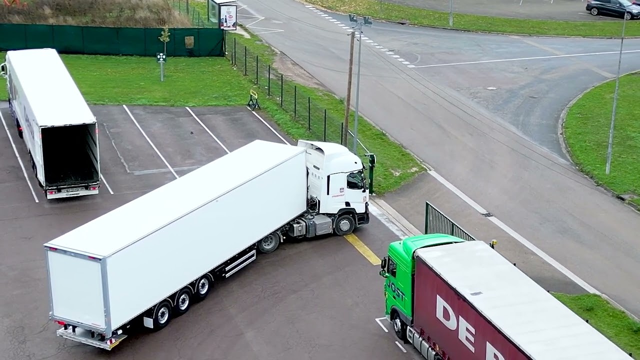 Le fourgon est le choix idéal pour garantir des transports de marchandises en toute sécurité.