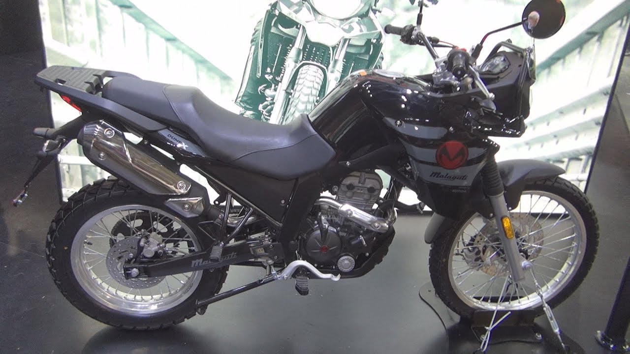 Malaguti Dune 125X Black Edition (2020) Exterior and Interior