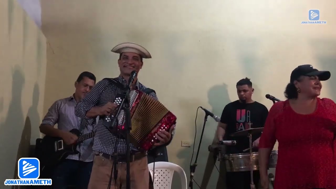 Por una aventura - Omar Bultr&oacute;n y El Tierra de mis Sue&ntilde;os en vivo