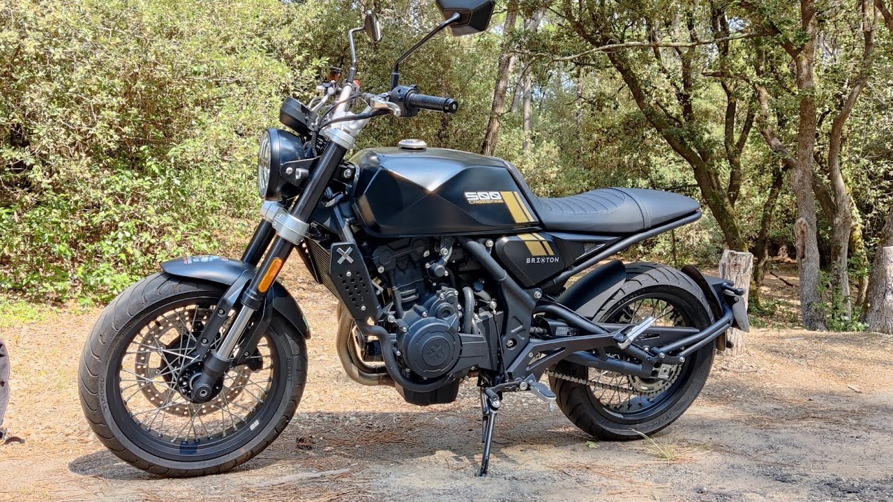 BRIXTON 500 CROSSFIRE / concurrente de la xsr 700 ? TEST n°246