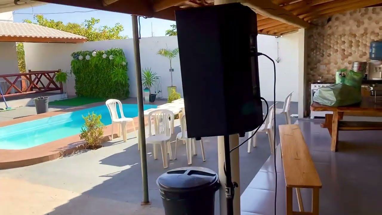 Como eu fiz as conexões da mesa pro P.A e usando retornos com efeito!!! 
