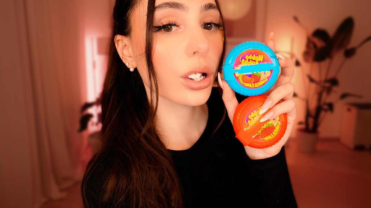 ASMR Gum Chewing 🫧