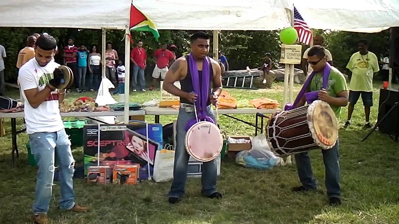 Boodoosingh Tassa group perform at Hampshire Reunion in Queens NY (July 2012)