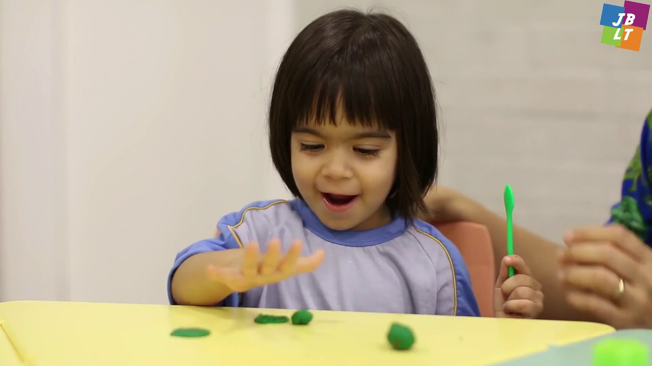 Le CAP AEPE Accompagnant Éducatif Petite Enfance au lycée JBLT