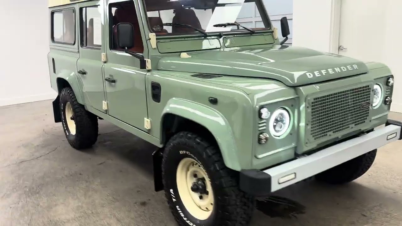 Q306873 - 1987 Land Rover Defender 110