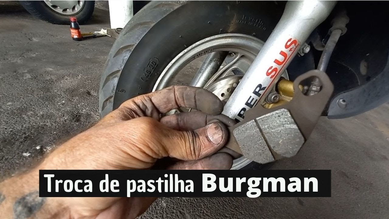 Troca de pastilha de freio e limpeza do fluido de freio da Burgman