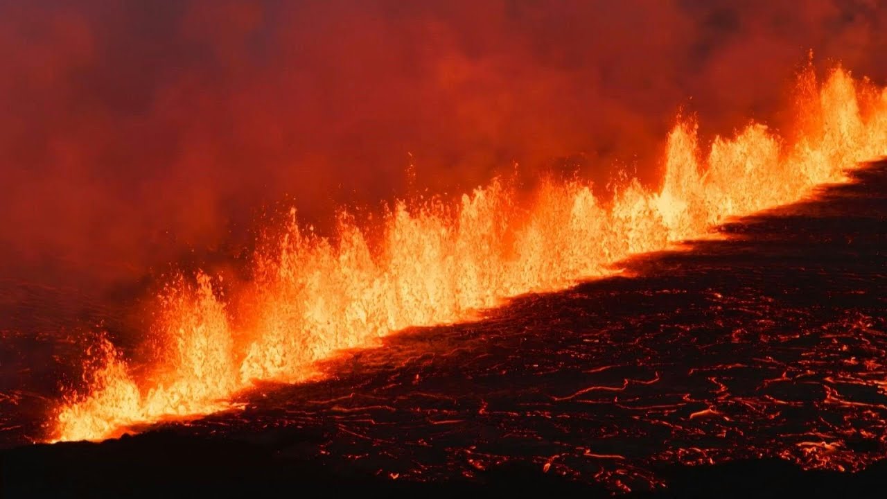 Lava flows during volcanic eruption in Iceland | AFP