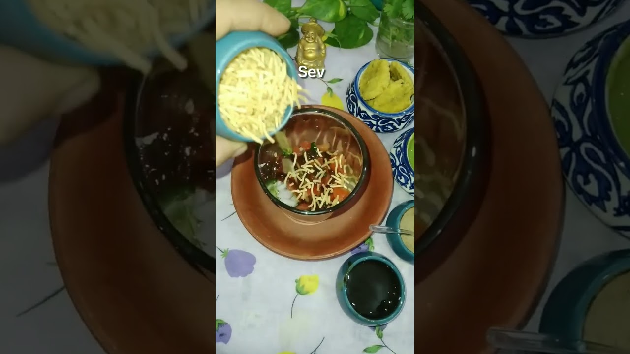 Dahi Mathri Shots | Chaat shots | Papdi chaat in glass | #shorts #chaat #dahipapdi 🥗🍲
