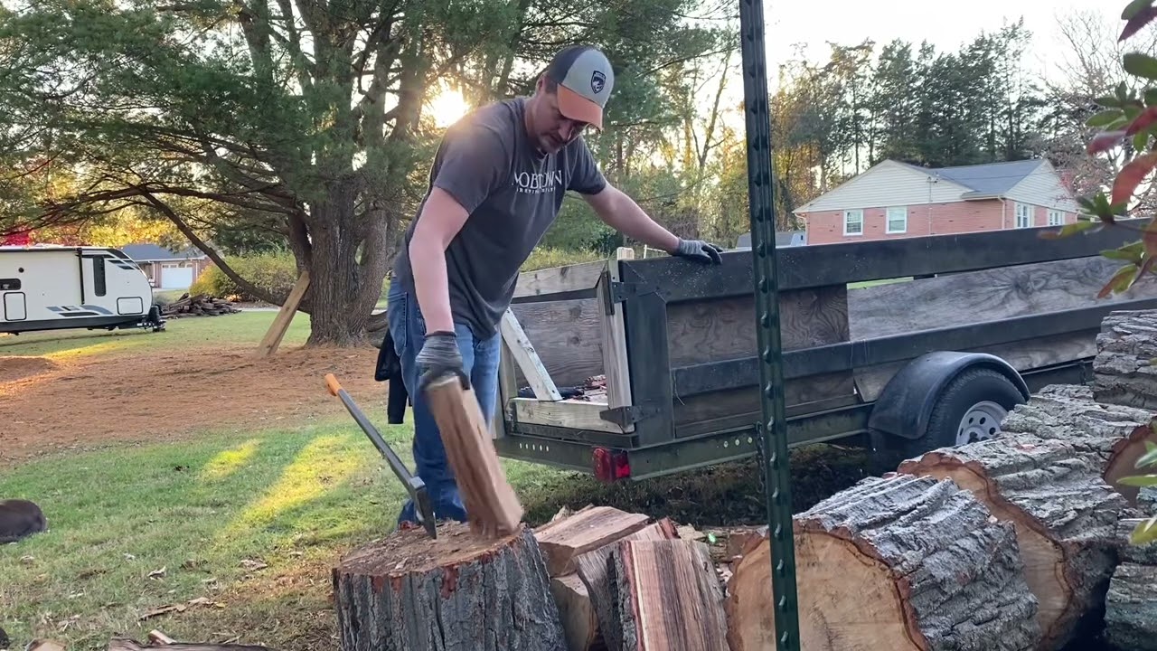 Hand Splitting Red Oak with Fiskars X27