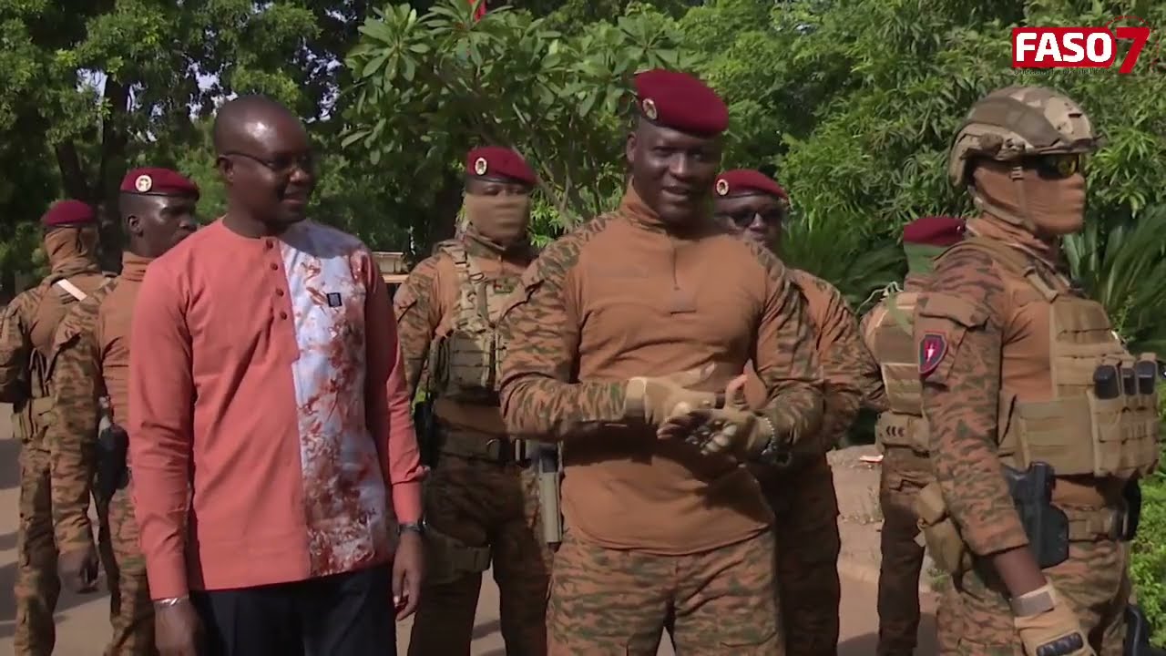 Capitaine Ibrahim Traoré : « Nous, on ne fuit pas. Jamais. Nous sommes soldat »