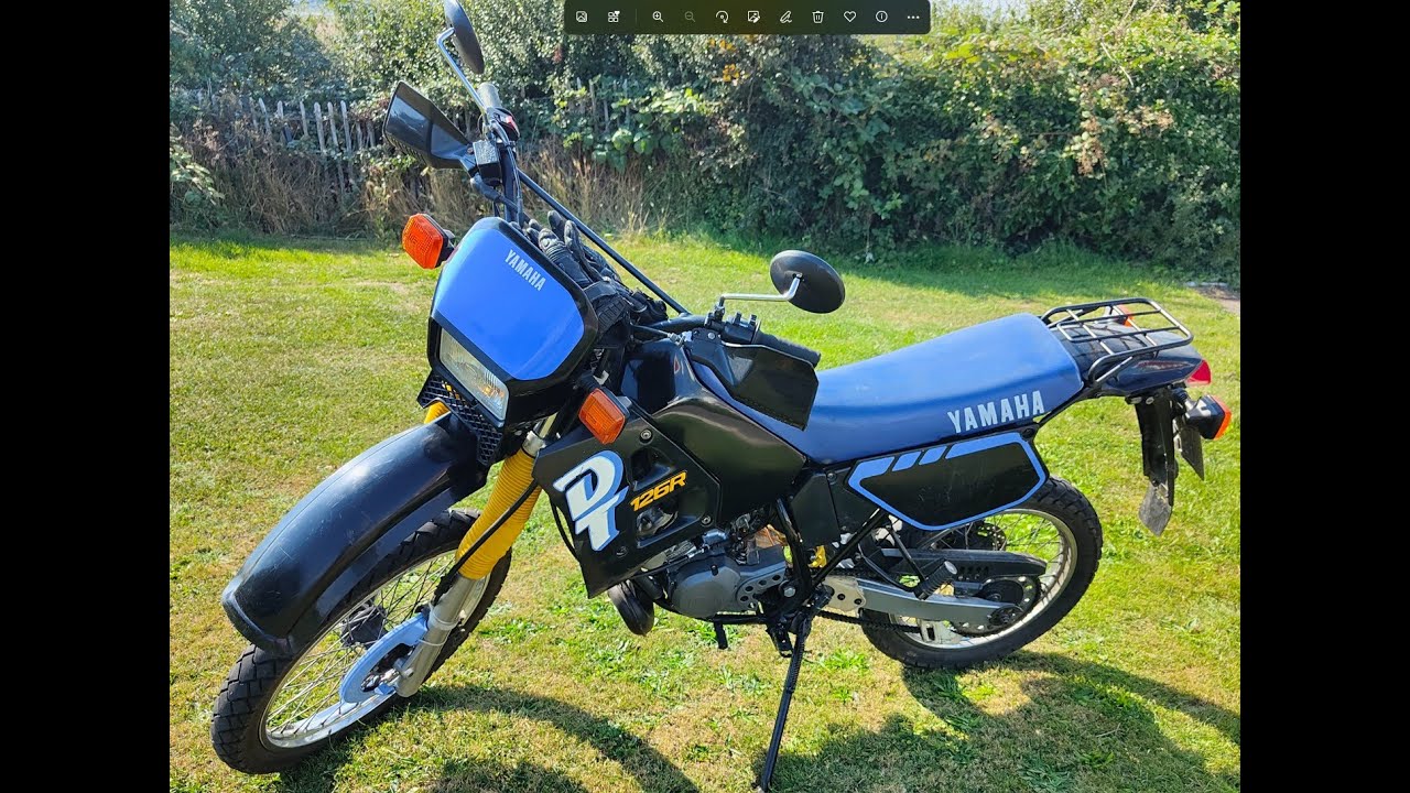 DT125 1989 - Cruising around Essex after a top-end rebore