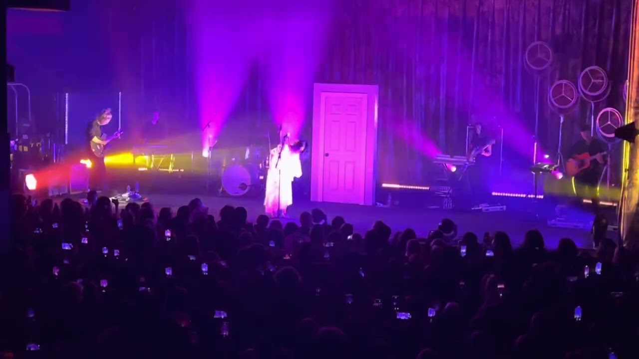 Mitski - Me and My Husband live