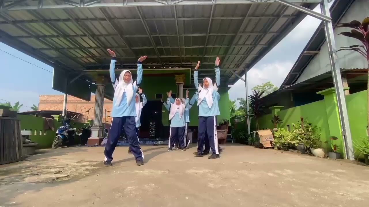 tugas p5 tari kreasi