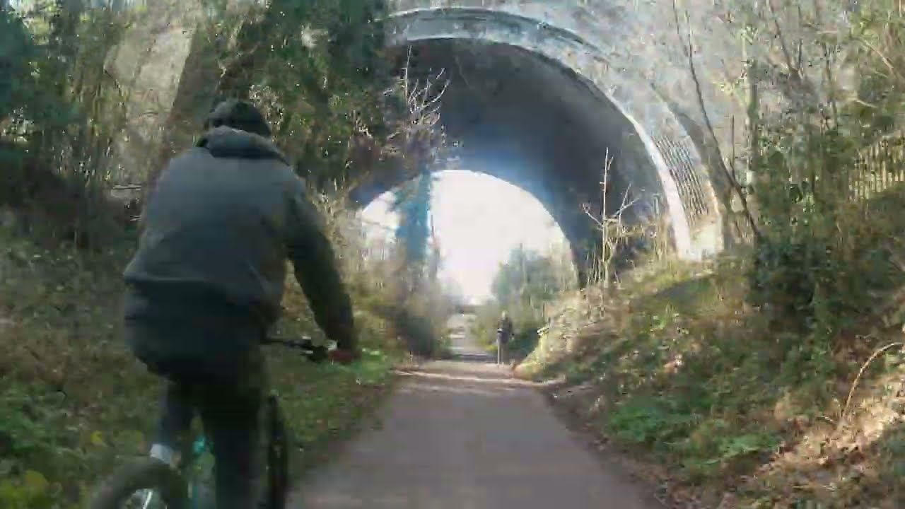 Hatfield - Southall by bike.  Old railways & canals 4K