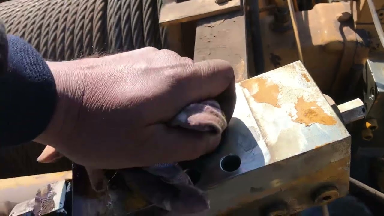 MOBILE CRANE WINCH COUNTERBALANCE VALVE FAILED