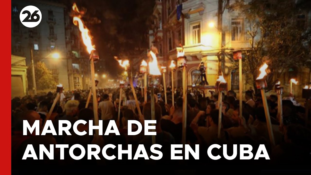 Marcha de antorchas en Cuba