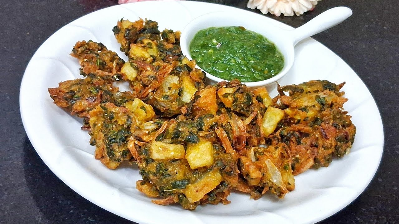 कुरकुरे पालक प्याज़ के पकौड़े। Perfect Palak Pyaj Ke Pakode | Spinach Onion Pakoras | Tea Time Snack