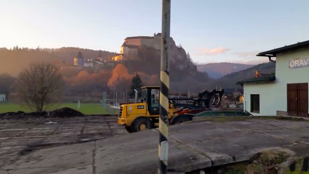 1.17 Cecaňa Vrútky - Trstená 30.12.2022 - odchod z Or. Podzámku / Retro train / tren 