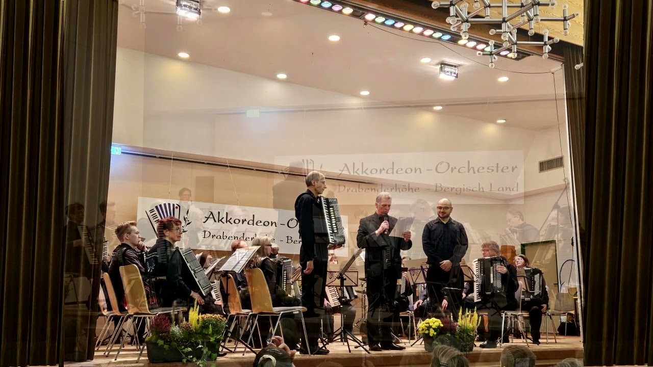 08 Classic trifft Föös Akkordeon Orchester Drabenderhoehe Bergisch Land 5.11.2023