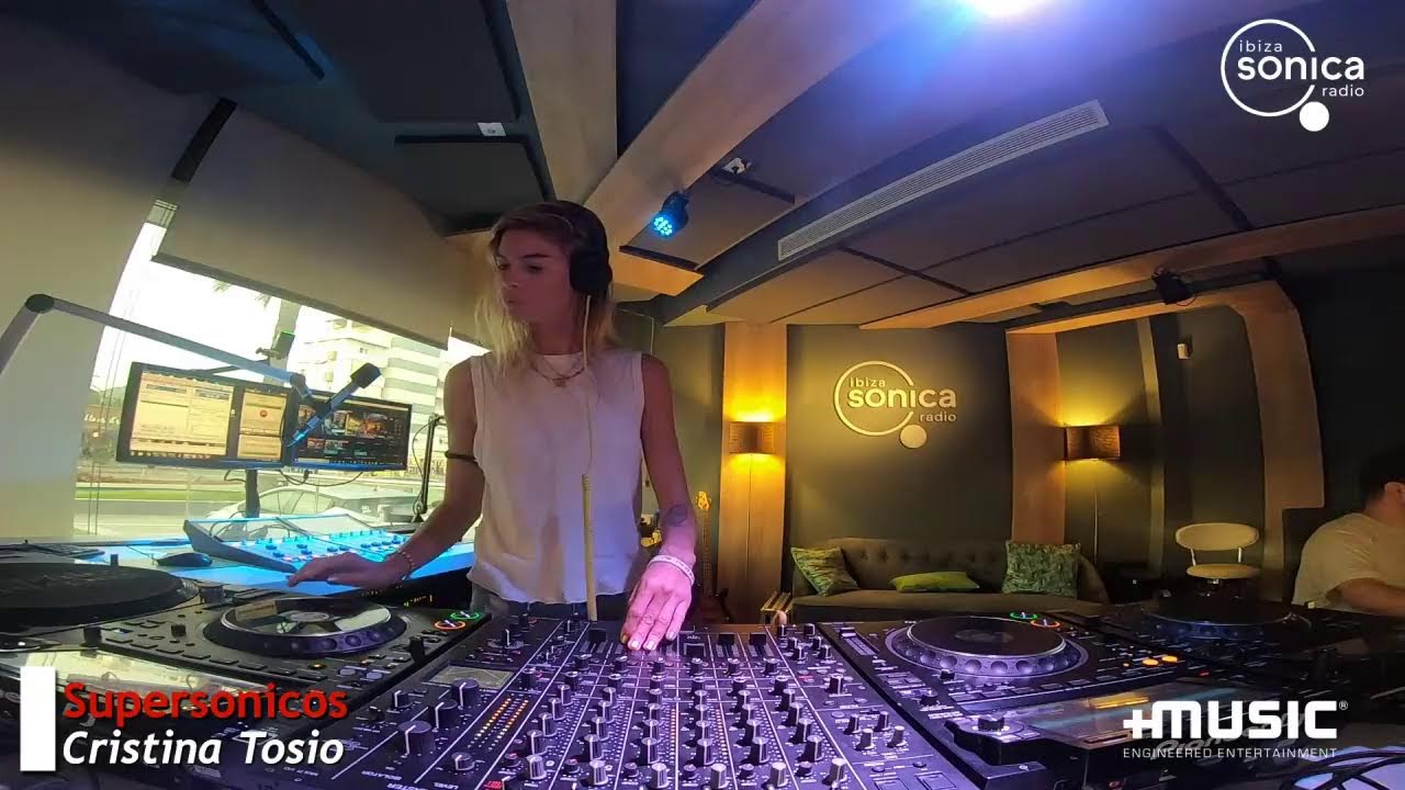 Cristina Tosio - Supersonicos - 27 Oct 2022