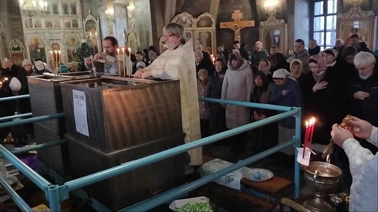 Воскресная служба и великое освящение воды в Свято Вознесенском храме в Сыктывкаре, Церковь Кируль