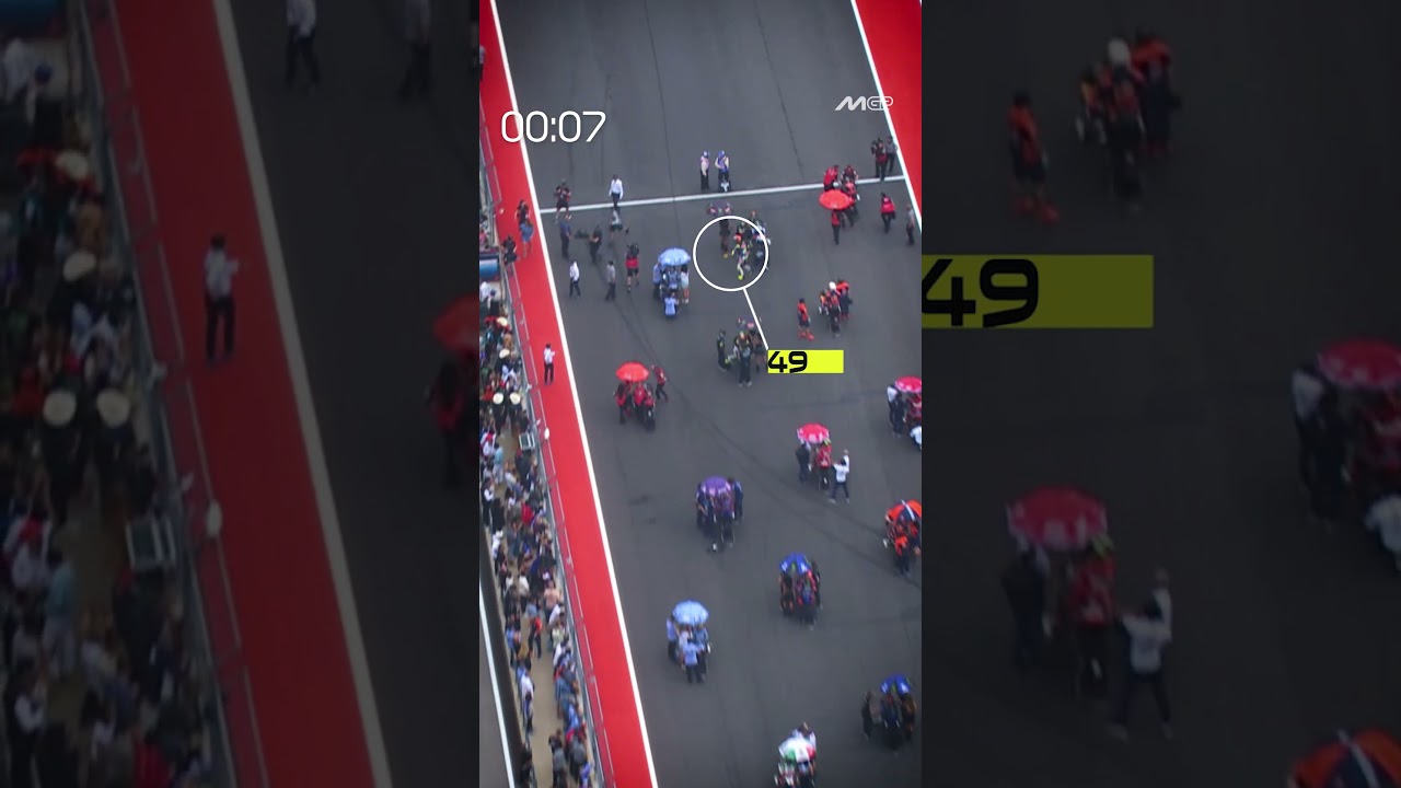 It doesn't get more chaotic than this! 🏃🤯 | 2025 Americas GP