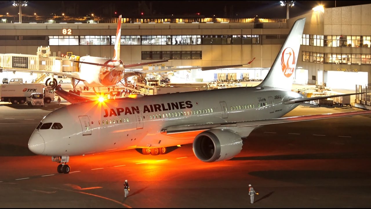 JAL Boeing 787-8 JA841J Pushback [NRT/RJAA]