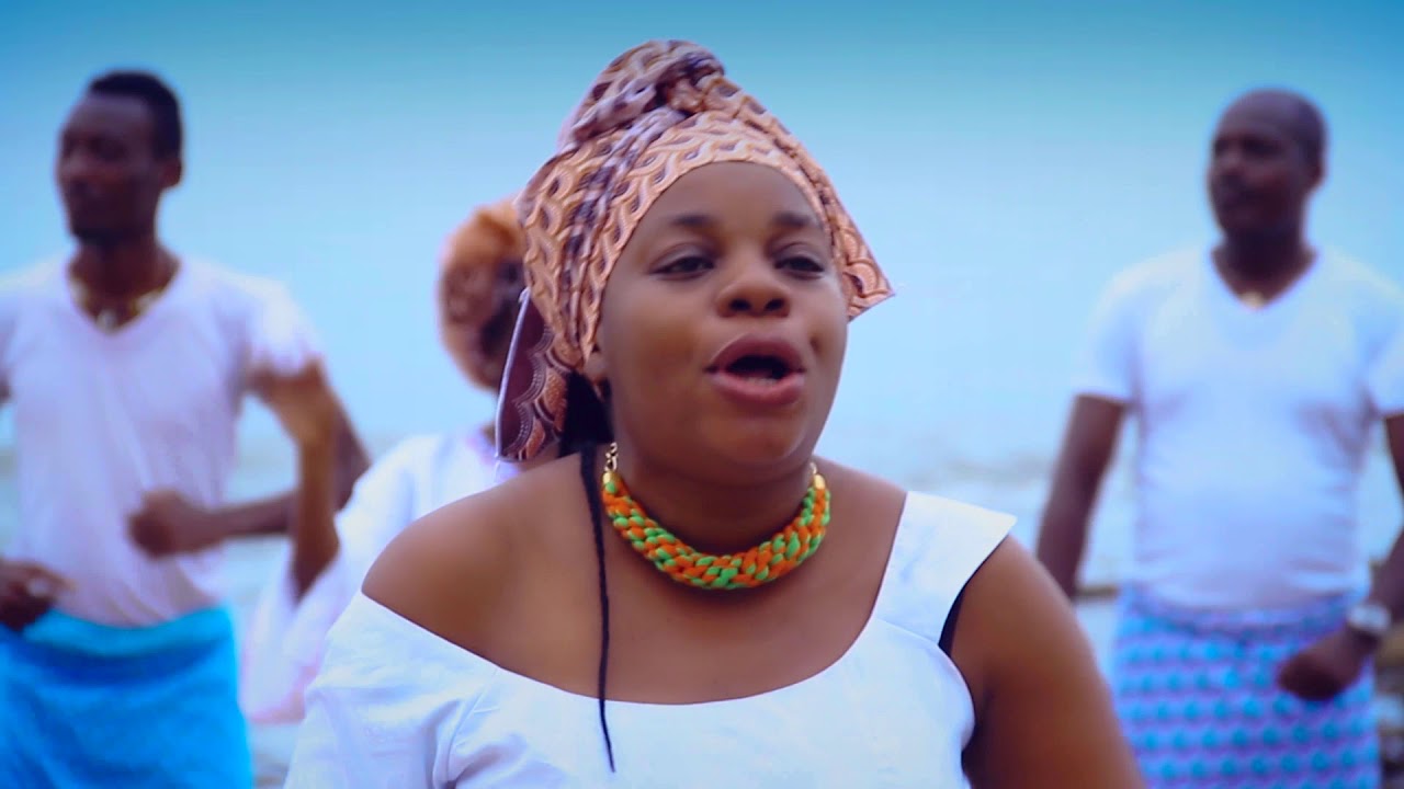 Le Chant sur la Lowé   Mi Pangana n'Ayè