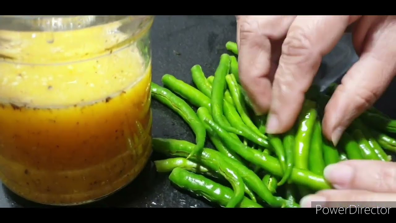 Nimbu ki Mirch नींबू हरी मिर्च का अचार, Hari Mirch Ka Achar Recipe in Hindi-Green Chilli Pickle