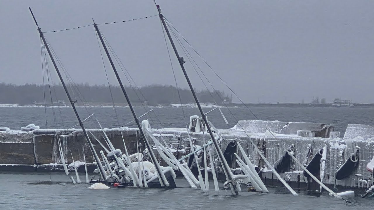 The pleasure boat Jukku sank in Lennusadam harbor.