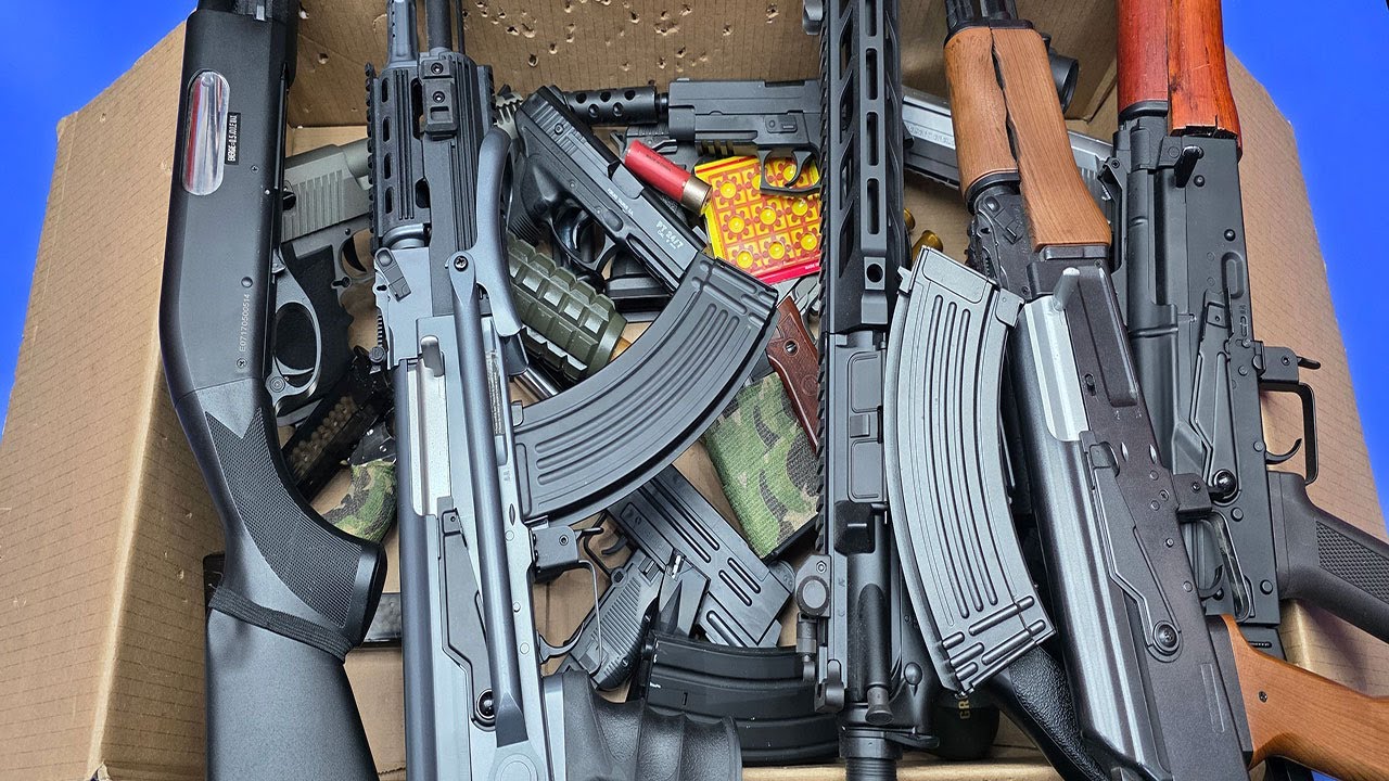 "Top Military Guns You Don' t Want to Face "AK-47 ,Pump Shotgun ,Beretta..