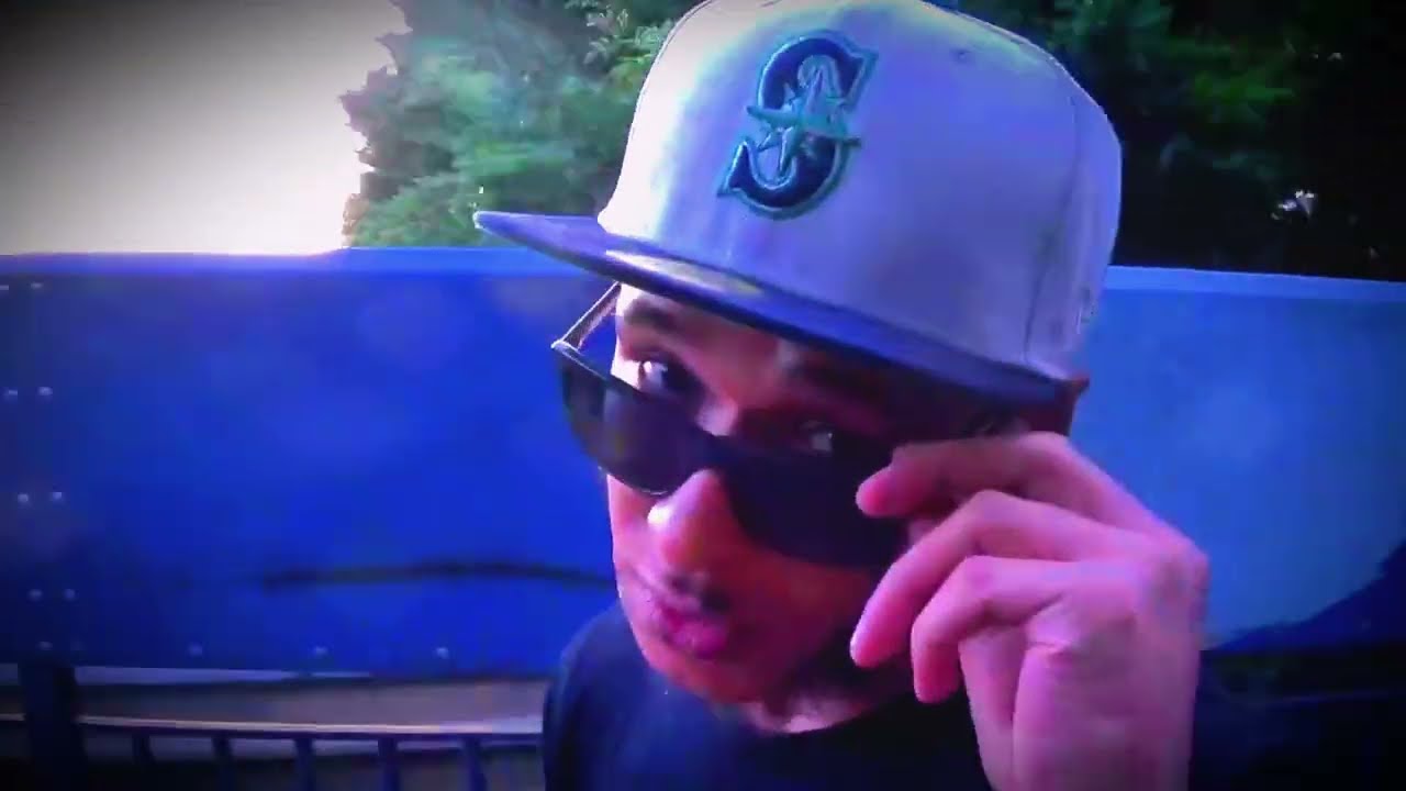 Squintz - ON TRACK [MUSIC VIDEO]