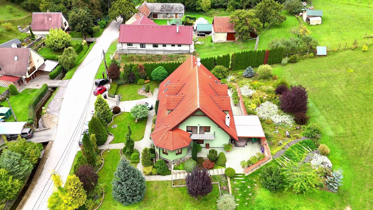 PREDAJ LUXUSNÁ RODINNÁ VILA -  PRIETRŽ F033-12-PAMO