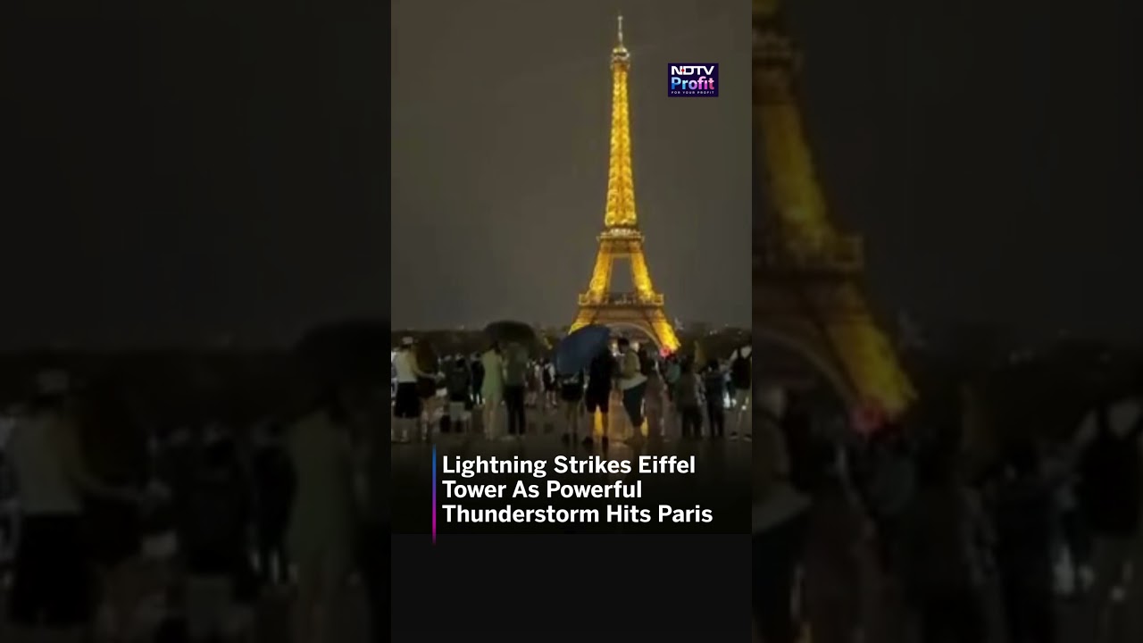 Watch: Lightning Strikes Eiffel Tower As Powerful Thunderstorm Hits Paris | #shorts