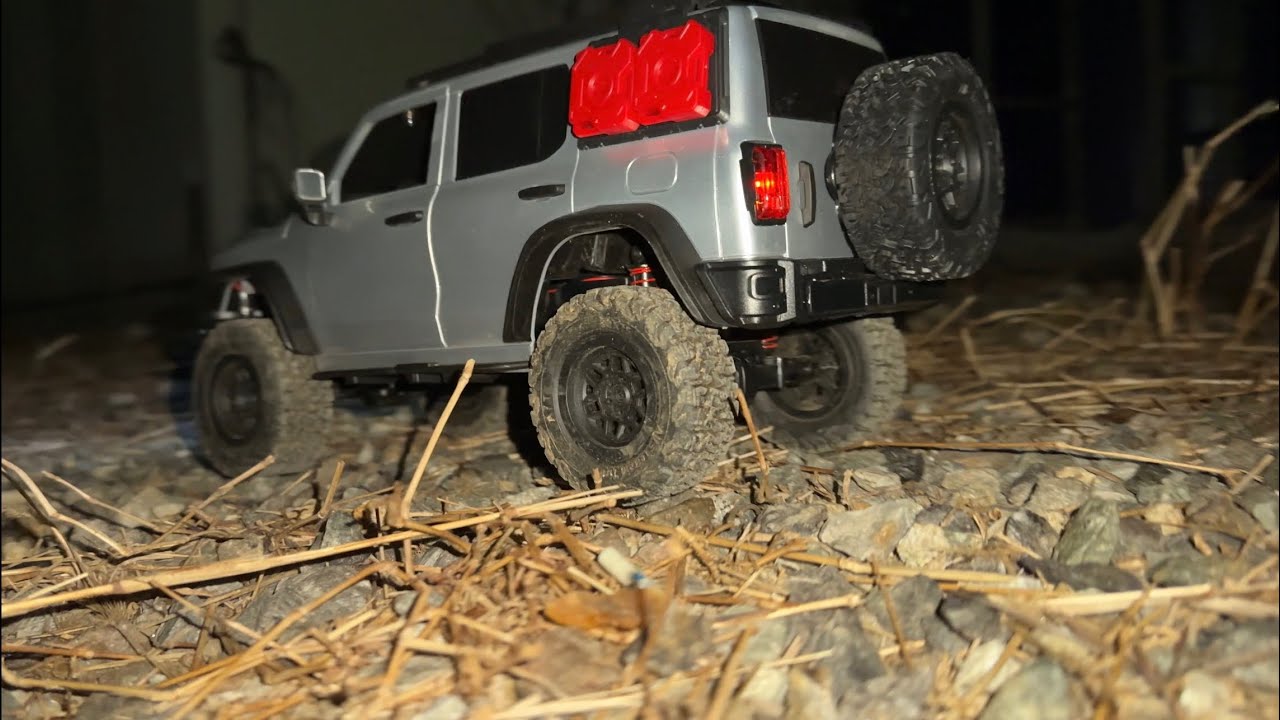 RC Tank 300 Night Off-Road Challenge!