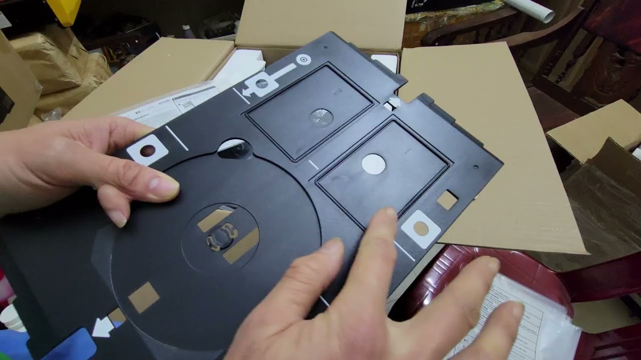 Trên tay giới thiệu máy in màu Epson 8050 cho in thiệp mời - thiệp cưới cho các tiệm kinh doanh