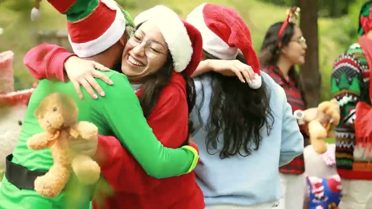 UN AÑO MÁS ILUMINANDO SONRISAS