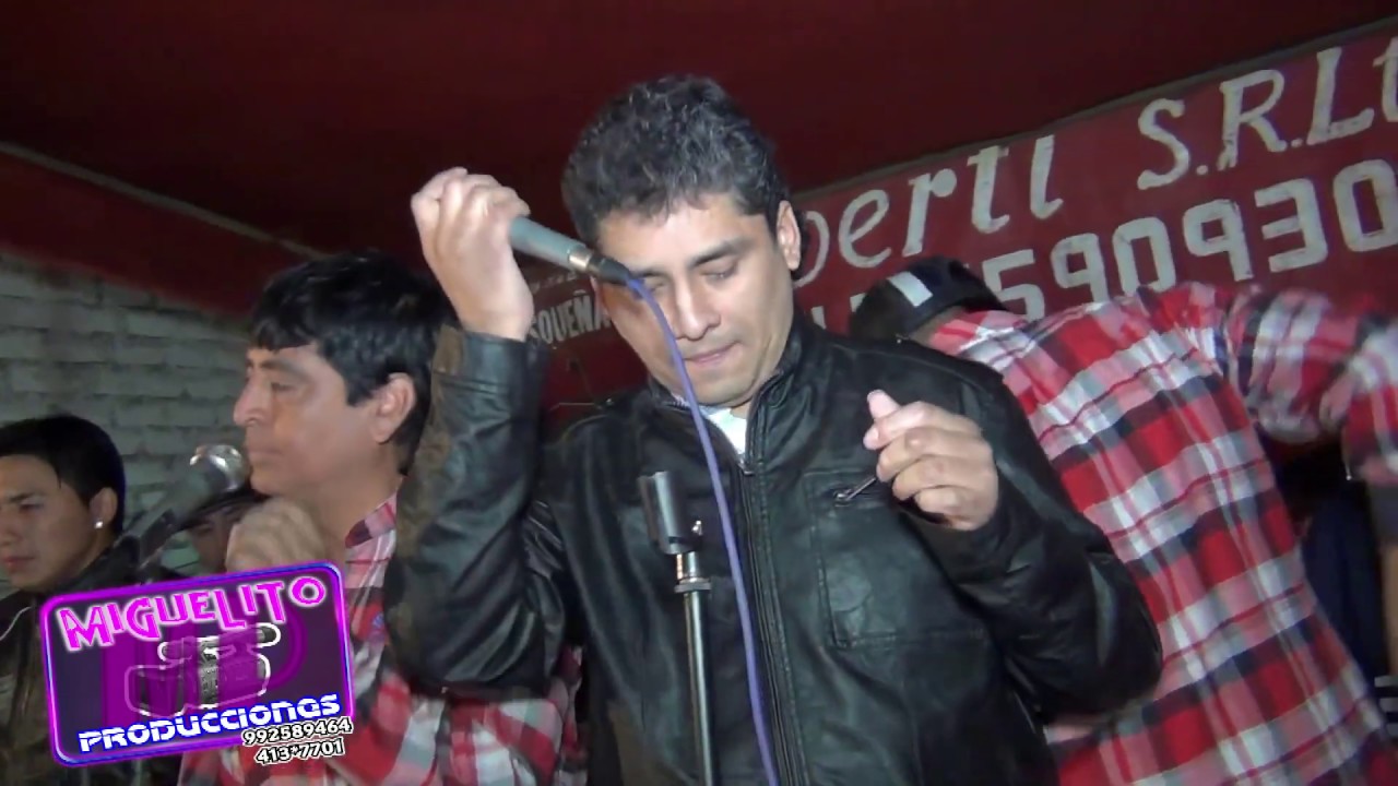 El Potrillo Toño - Primer Amor Mix  EN VIVO (Vídeo Oficial) / Grupo Cereza de la Cumbia