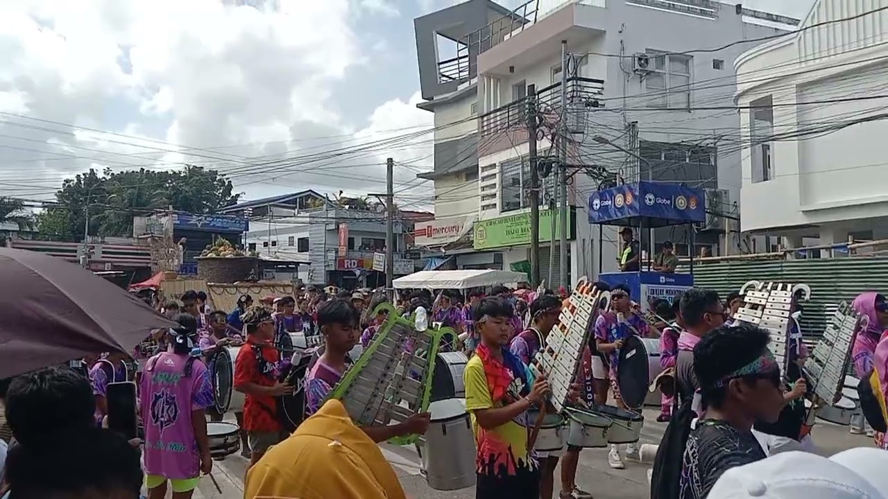 Viva ibajay! Viva senior Santo niño!Bendisyuni kami 🥁🤲