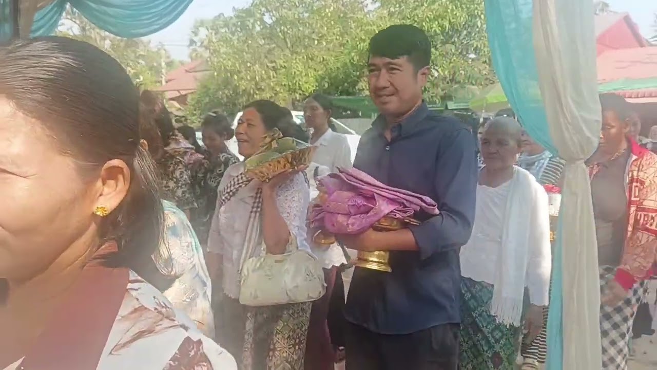 ប្រពៃណីវប្បធម៌ឡើងផ្ទះអ្នកសៀមរាបសប្បាយណាស់