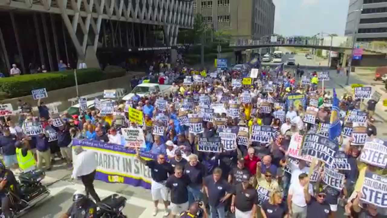 Steelworkers turn up the heat on big steel