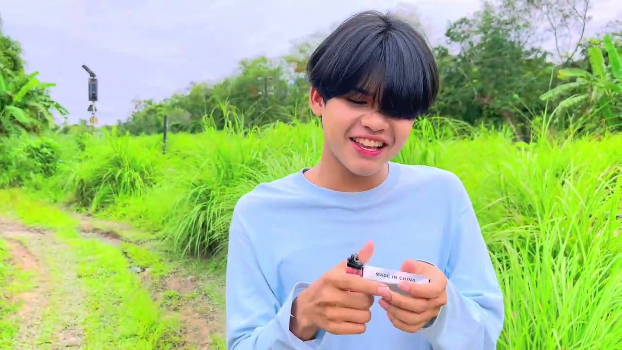 ดอกไม้ไฟ bunga api