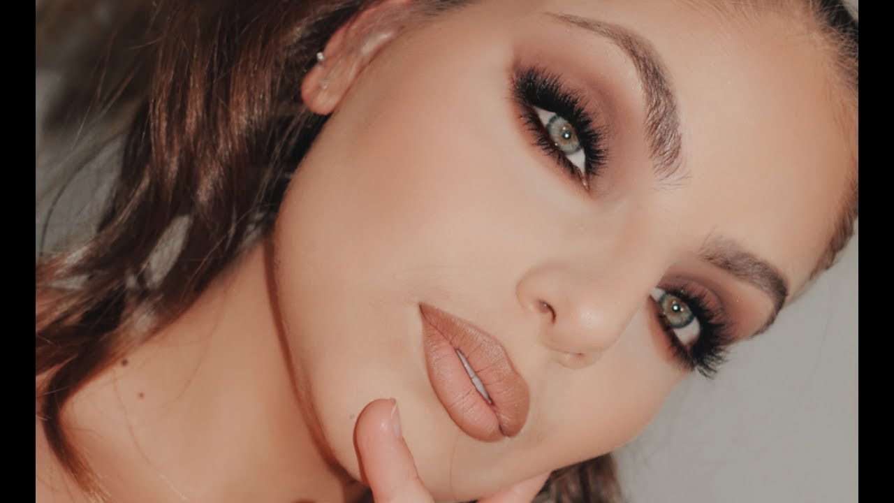 Dramatic Smokey Eyes | TRYING NEW MAKEUP