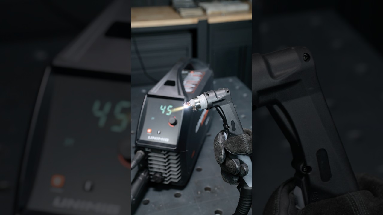 Effortless plasma cutting with the RAZOR CUT 45. #unimig #plasmacutter #metalwork #fabrication