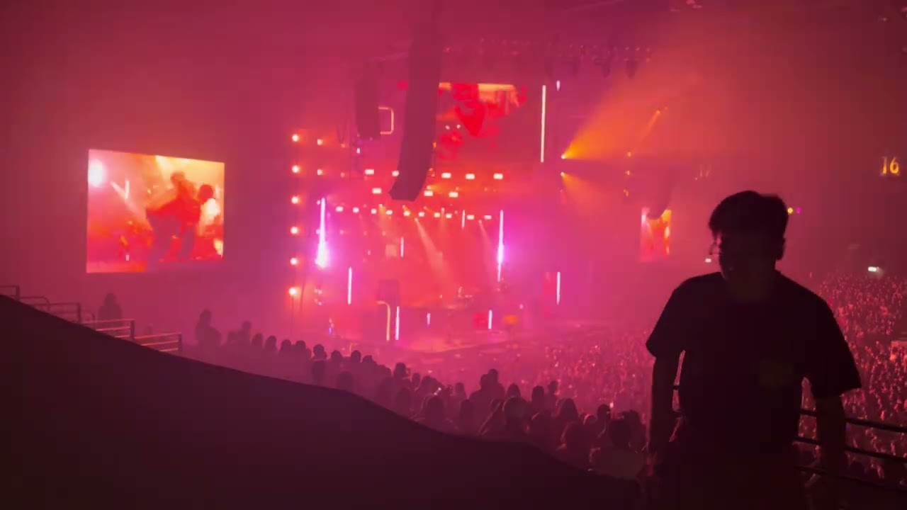 RUNAWAY, FEEL AGAIN, GOOD LIFE by OneRepublic (LIVE in Hong Kong 2026)
