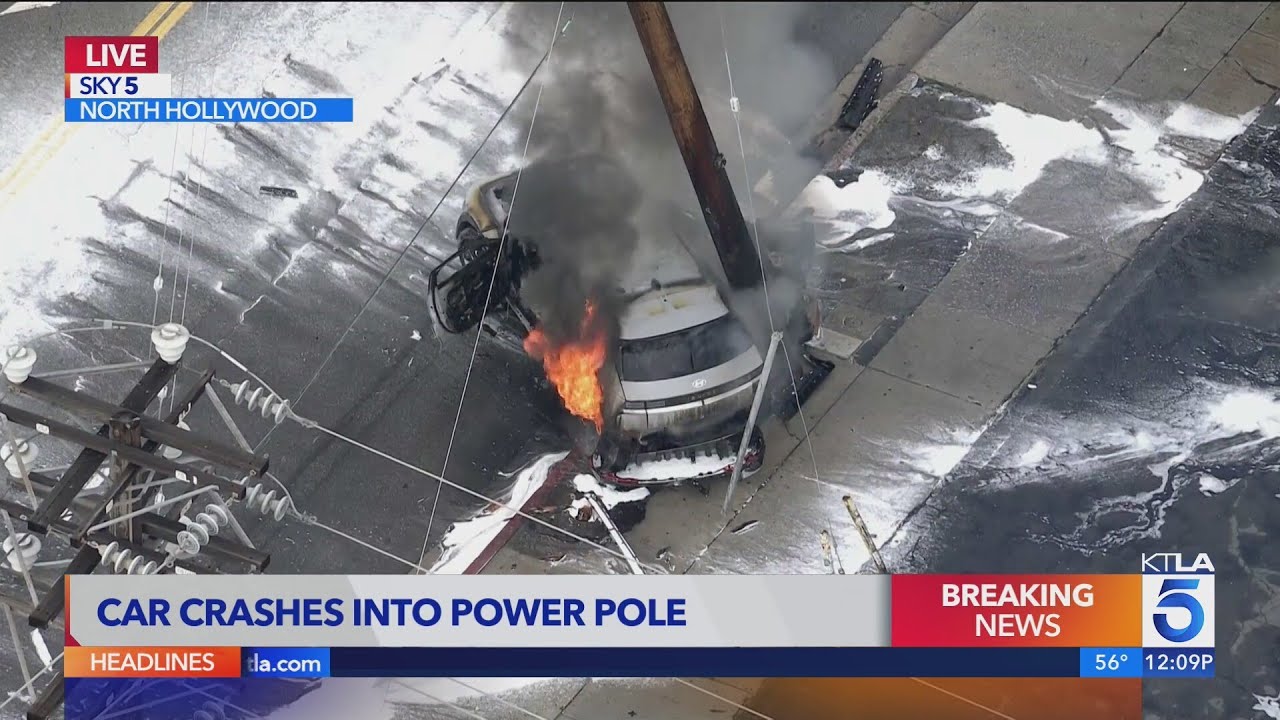 Car slams into utility pole in North Hollywood