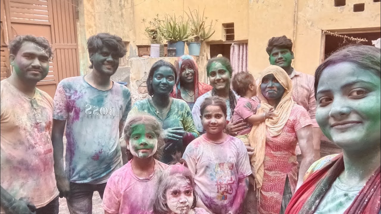 Holi pr ki masti 😄😄😍