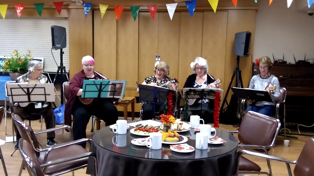 Carol McDowall ,,UKULELE..2019 Beulah Gardens